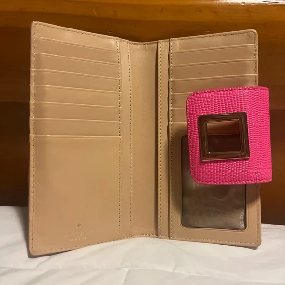 Kate Spade New York pink buckle closure wallet. - Picture 3 of 7